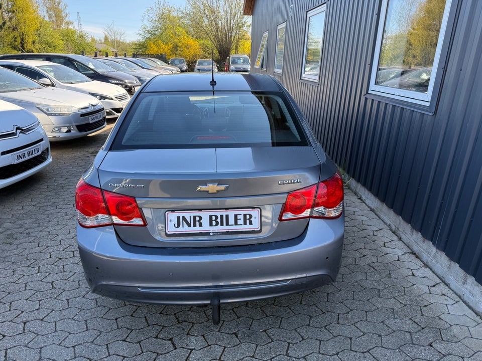 Chevrolet Cruze 1,8 LT 4d