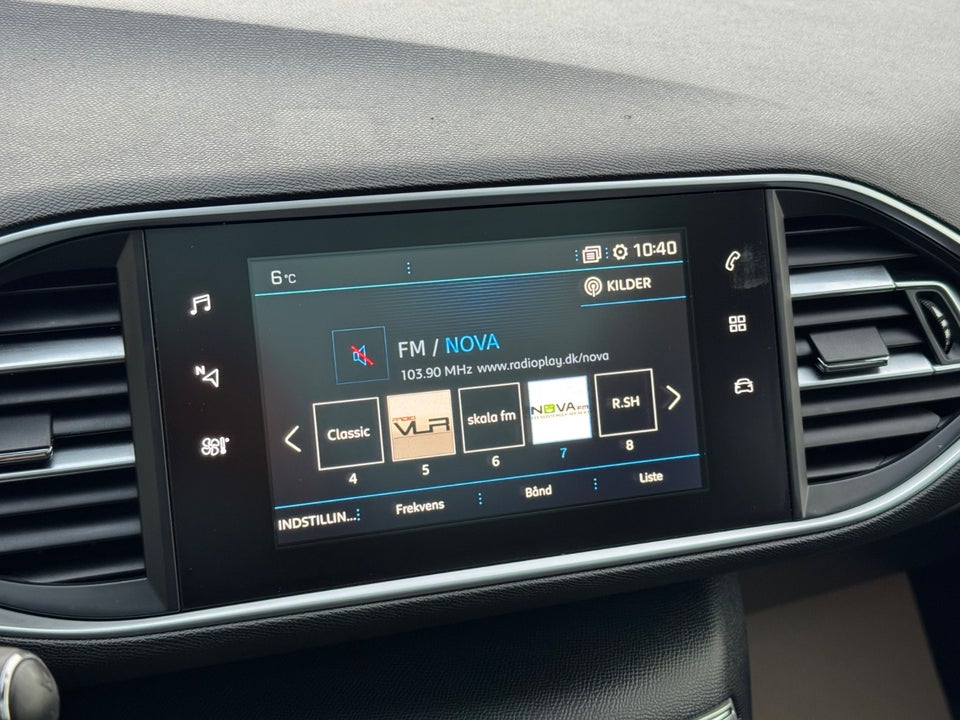 Peugeot 308 1,6 BlueHDi 120 Allure Sky SW 5d