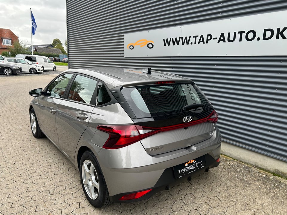 Hyundai i20 1,0 T-GDi Essential DCT 5d