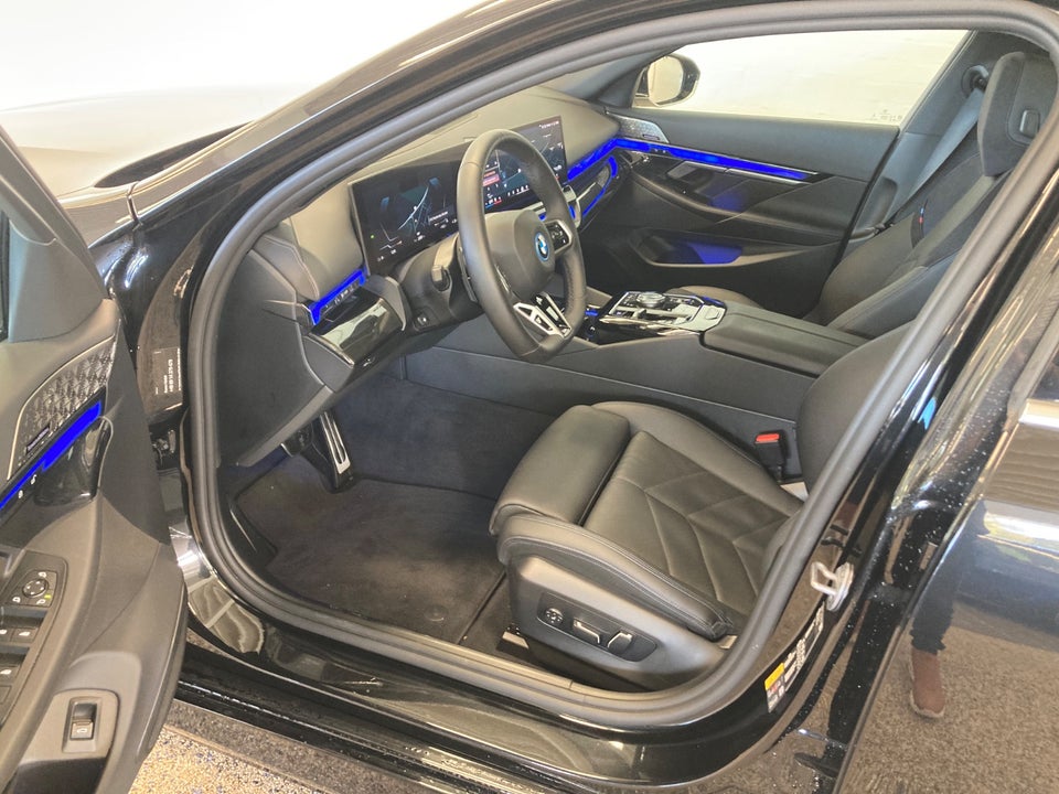 BMW i5 eDrive40 Touring Fully Charged M-Sport 5d