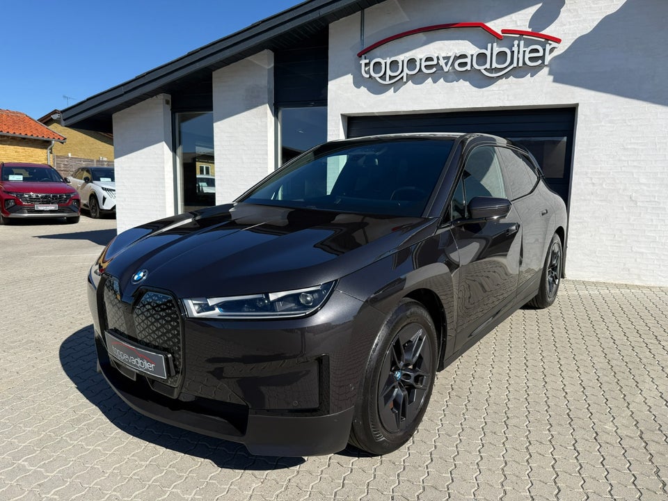 BMW iX xDrive40 Fully Charged 5d