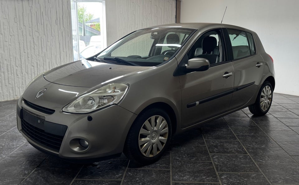 Renault Clio III 1,5 dCi 75 Expression 5d