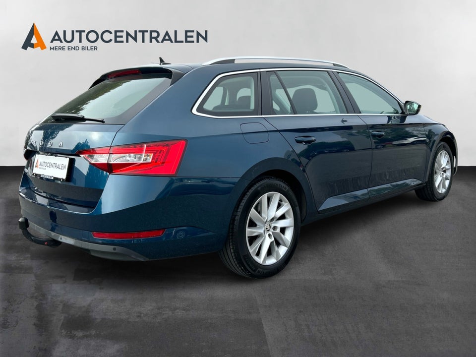 Skoda Superb 2,0 TDi 150 Style Combi DSG 5d