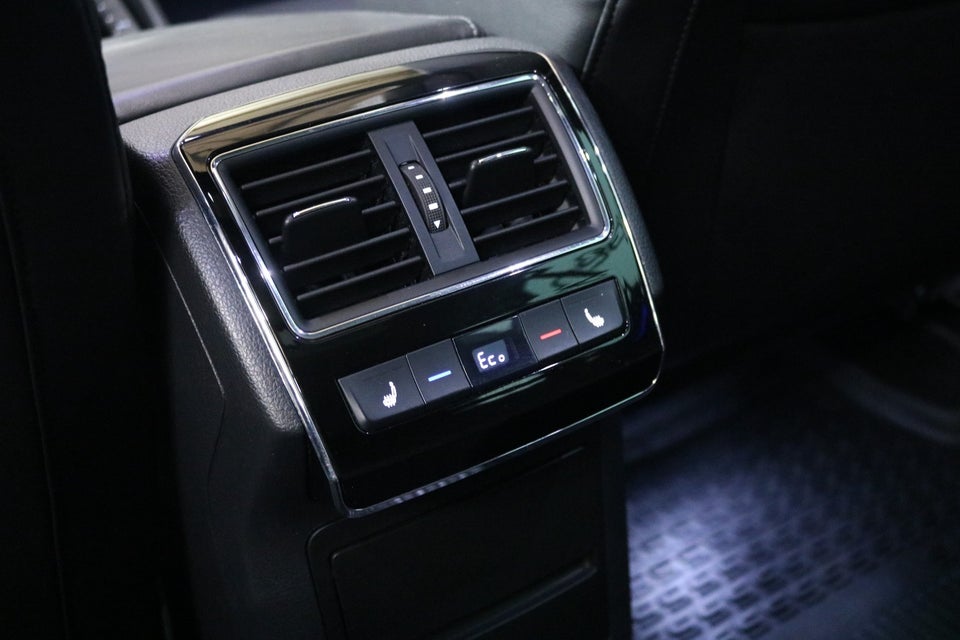 Skoda Superb 1,4 TSi iV Laurin & Klement Combi DSG 5d