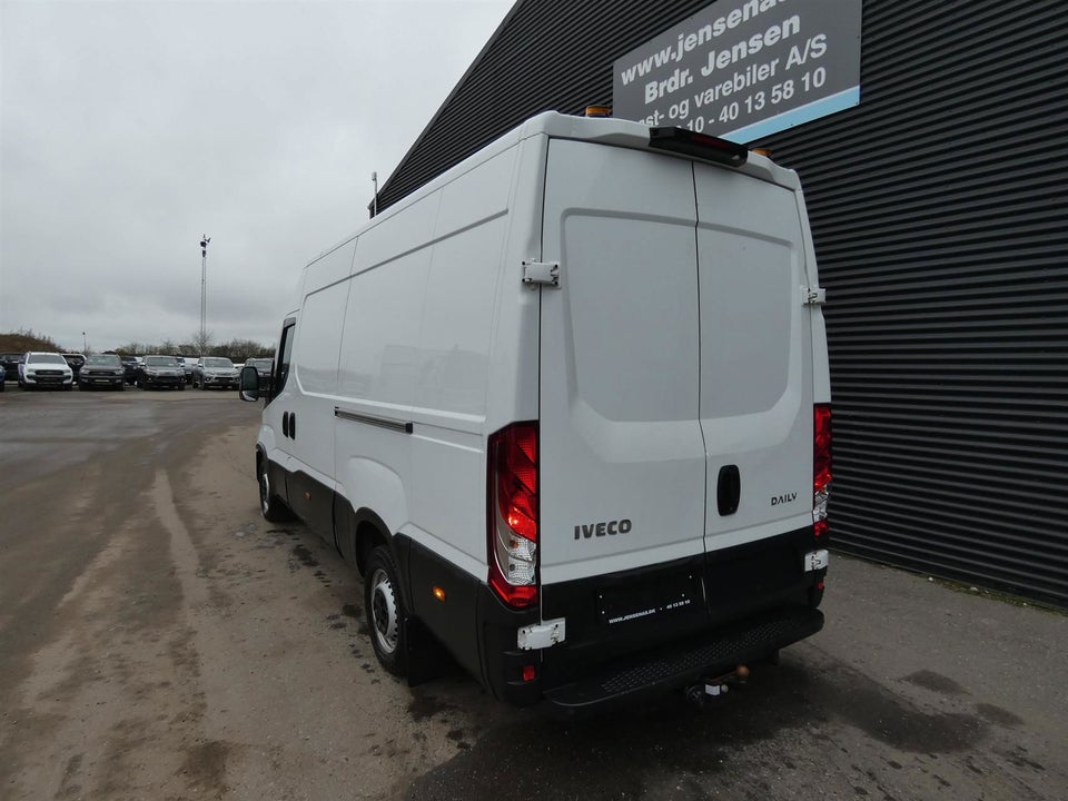 Iveco Daily 3,0 35S18 12m³ Van AG8