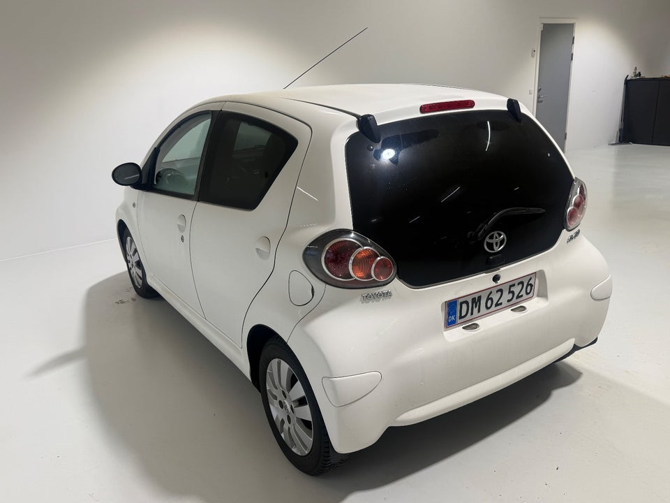 Toyota Aygo 1,0 VVT-i T2 5d