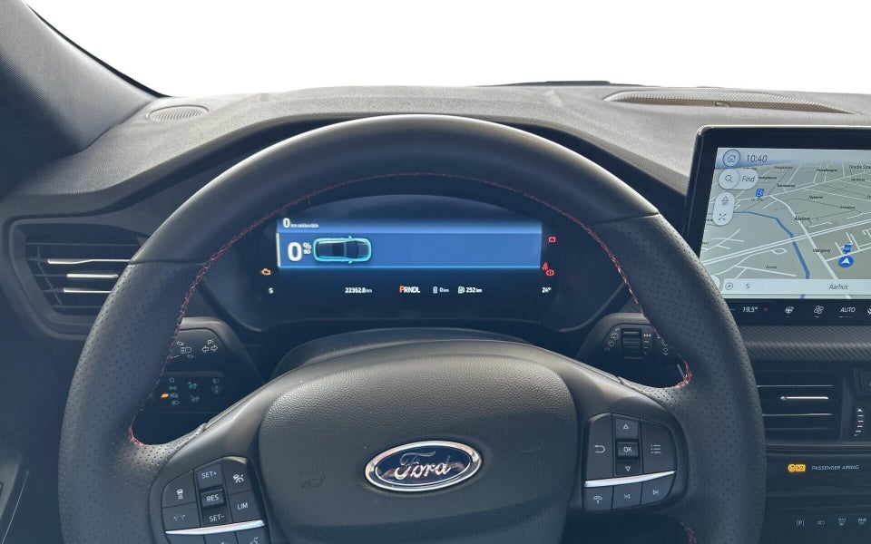 Ford Kuga 2,5 HEV ST-Line X CVT 5d