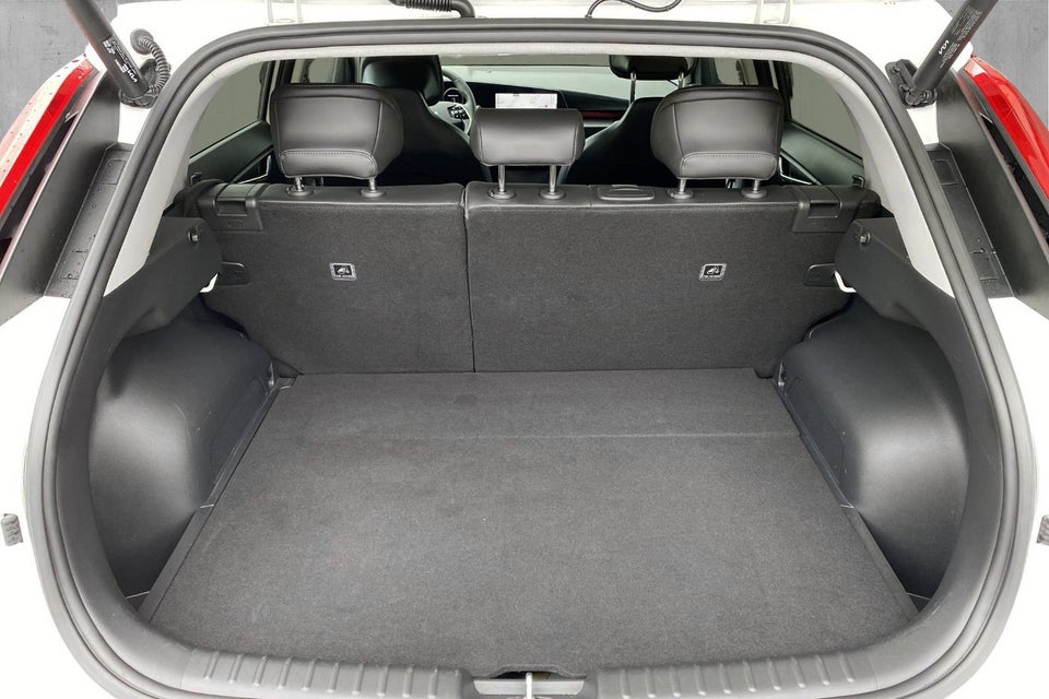 Kia Niro 64 EV Premium 5d