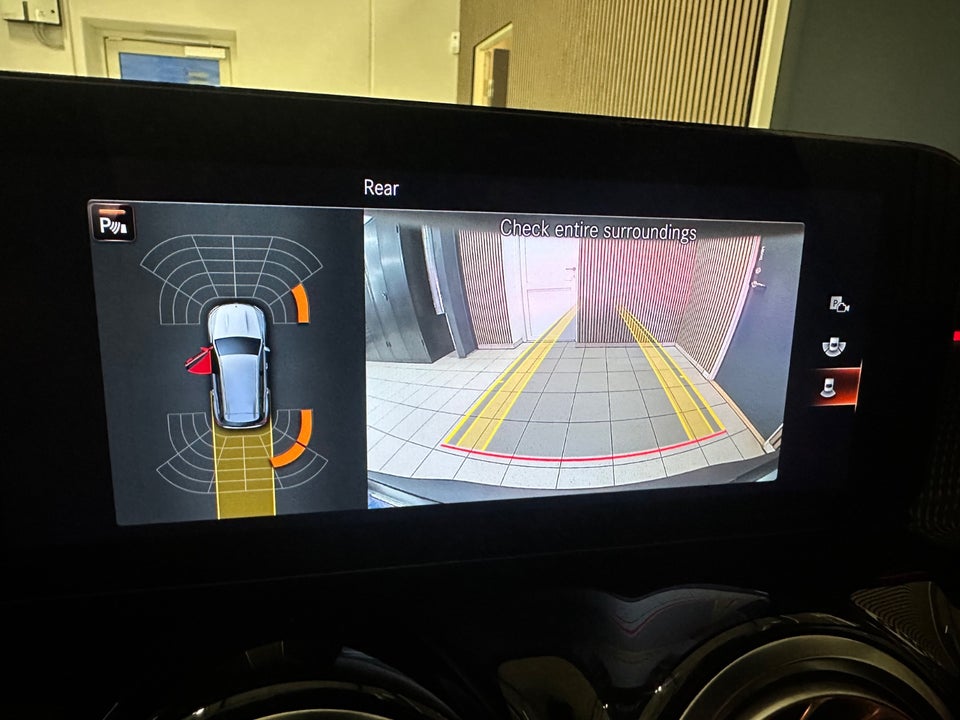 Mercedes EQB250+ AMG Line 5d