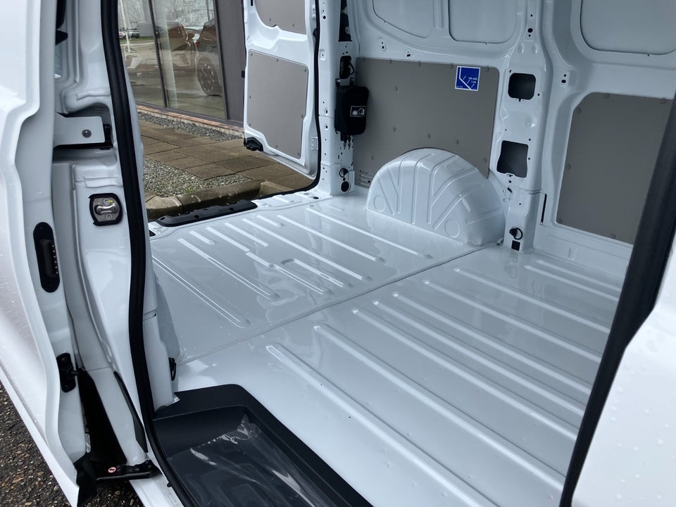 VW e-Transporter 64 Comfort Kassevogn SWB