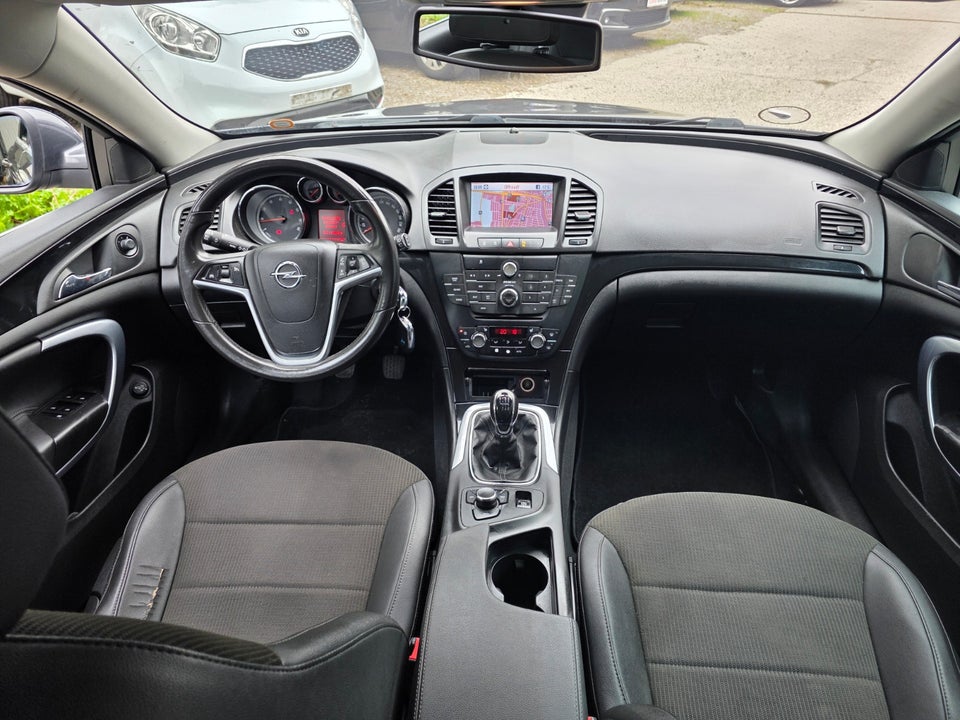 Opel Insignia 1,8 Cosmo Sports Tourer 5d