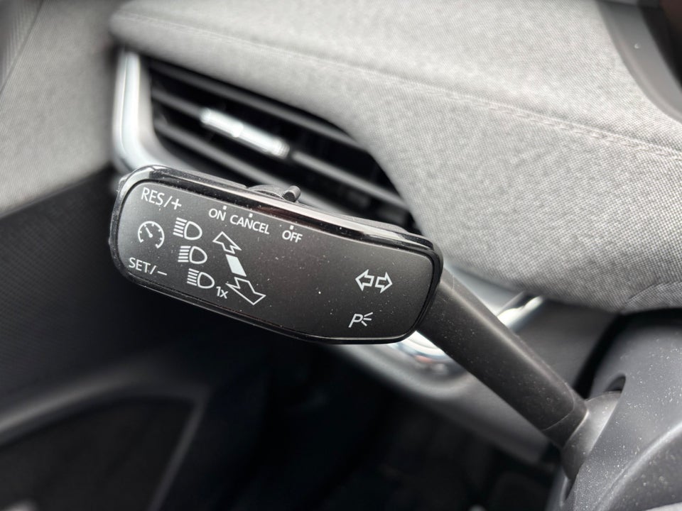 Skoda Enyaq 60 iV Loft 5d