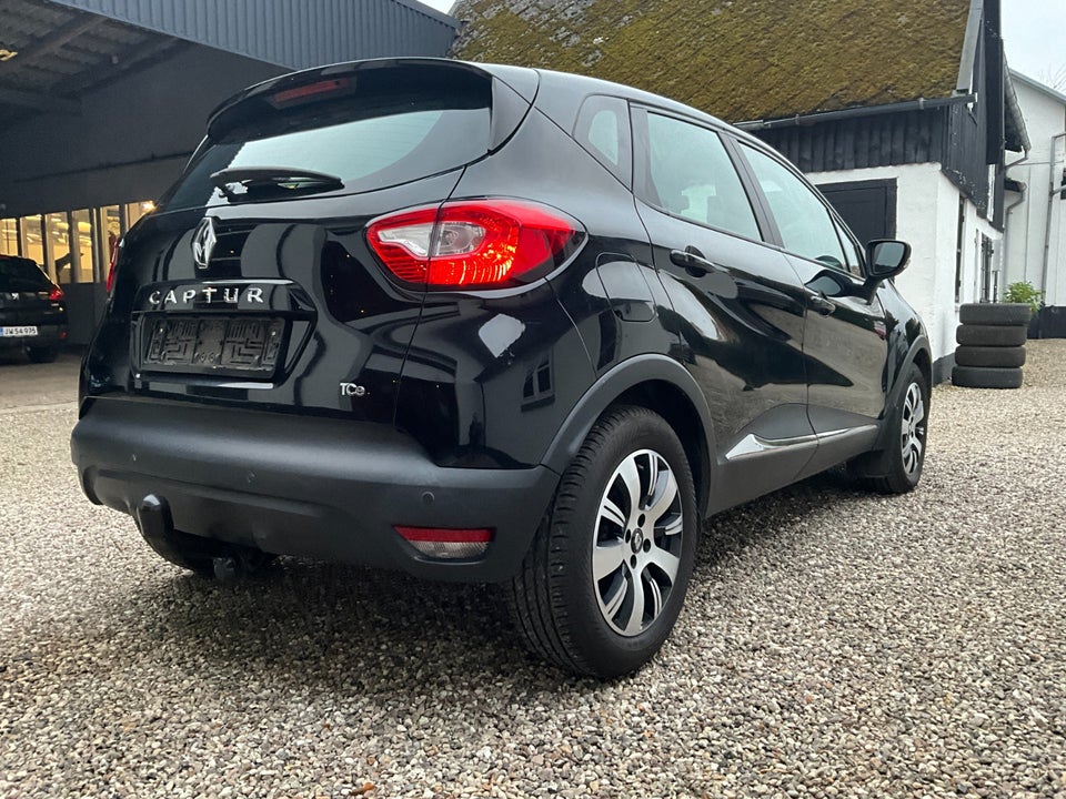 Renault Captur 0,9 TCe 90 Expression 5d