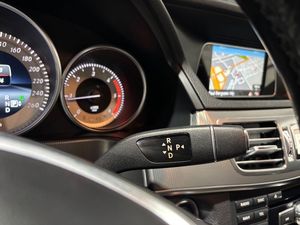 Mercedes E220 2,2 CDi Avantgarde stc. aut. 5d