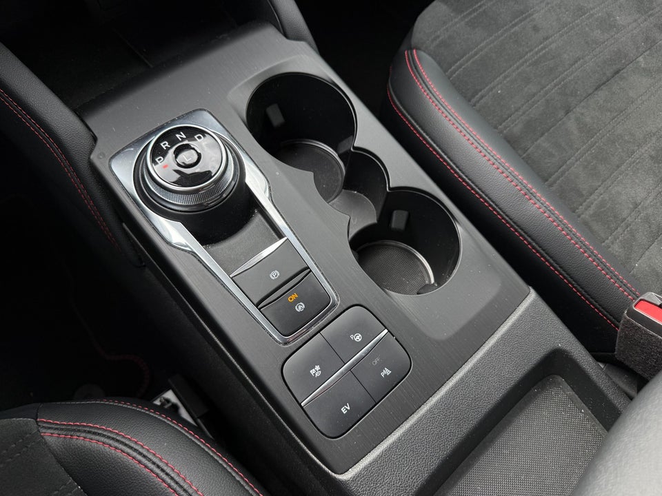 Ford Kuga 2,5 PHEV ST-Line X CVT 5d