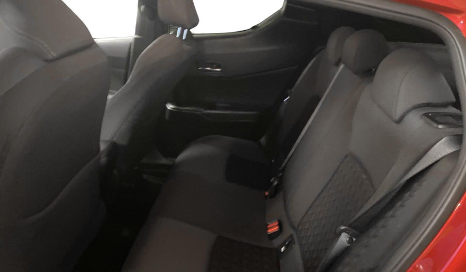 Toyota C-HR 1,8 Hybrid C-LUB Smart CVT 5d