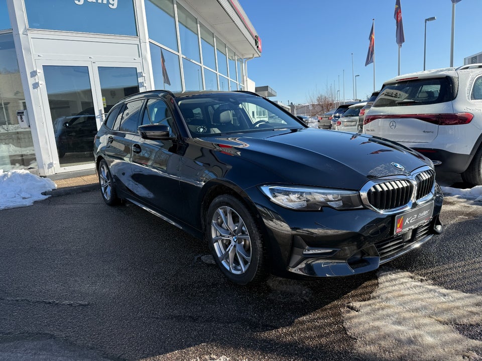 BMW 330e 2,0 Touring Sport Line aut. 5d