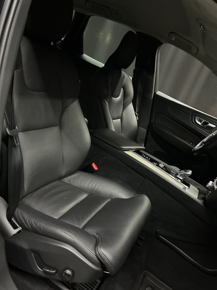 Volvo XC60 2,0 B4 197 Inscription aut. AWD 5d