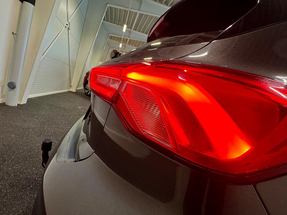 Ford Focus 1,0 EcoBoost Titanium aut. 5d