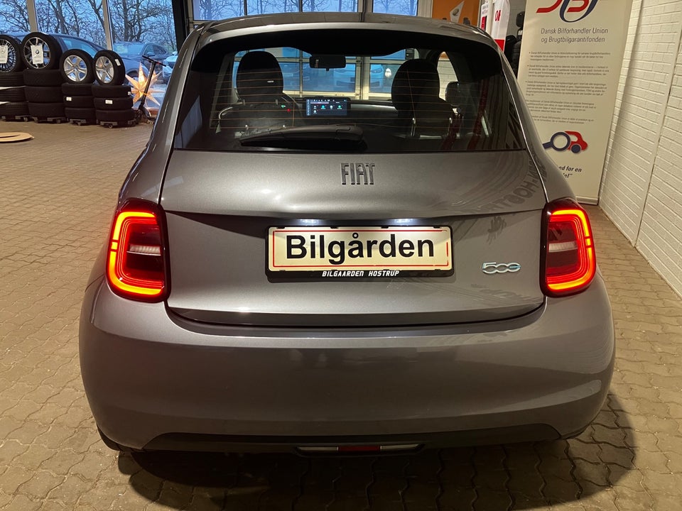 Fiat 500e 42 Icon 3d