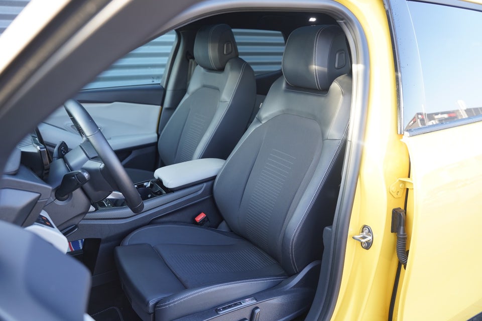 Ford Capri 77 Premium Extended Range 5d