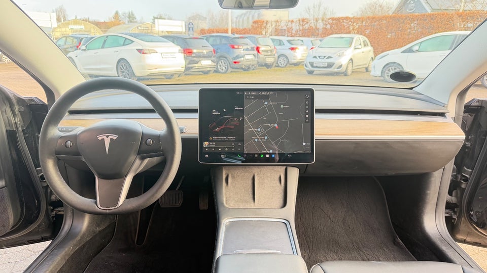 Tesla Model 3 RWD 4d