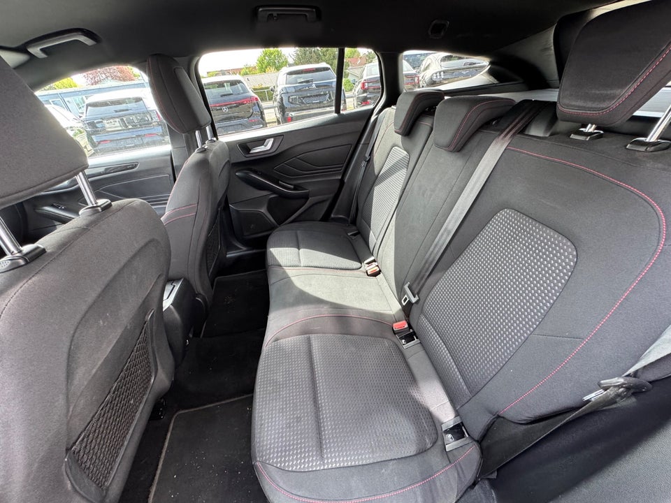Ford Focus 1,0 EcoBoost ST-Line stc. 5d
