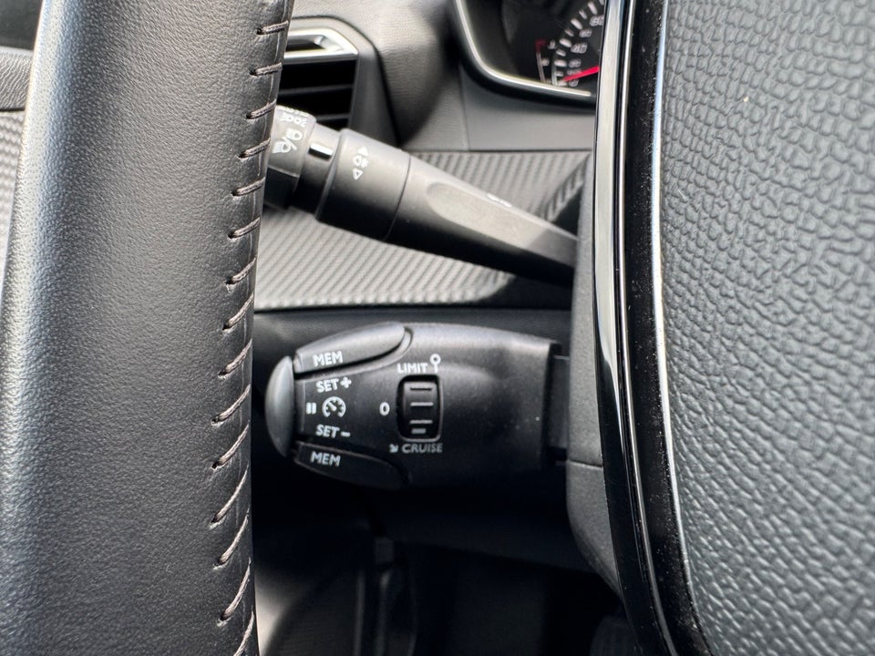 Peugeot 208 1,2 PureTech 75 Active Pack 5d