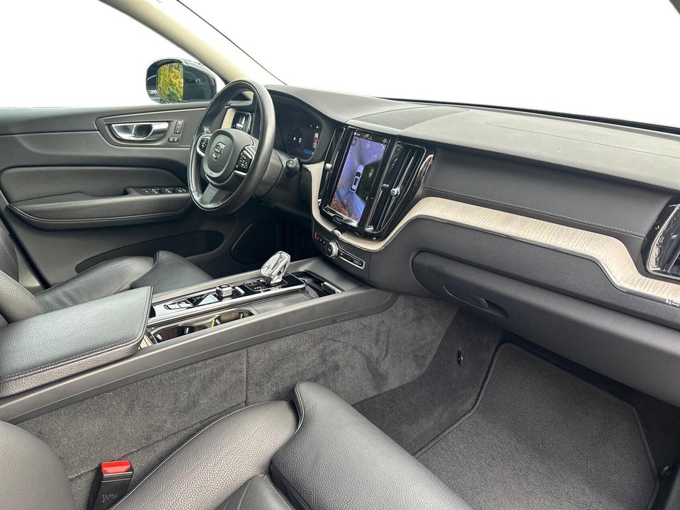 Volvo XC60 2,0 T8 ReCharge Inscription aut. AWD 5d