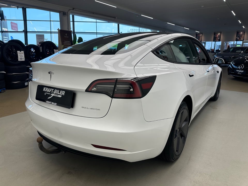 Tesla Model 3 Long Range AWD 4d