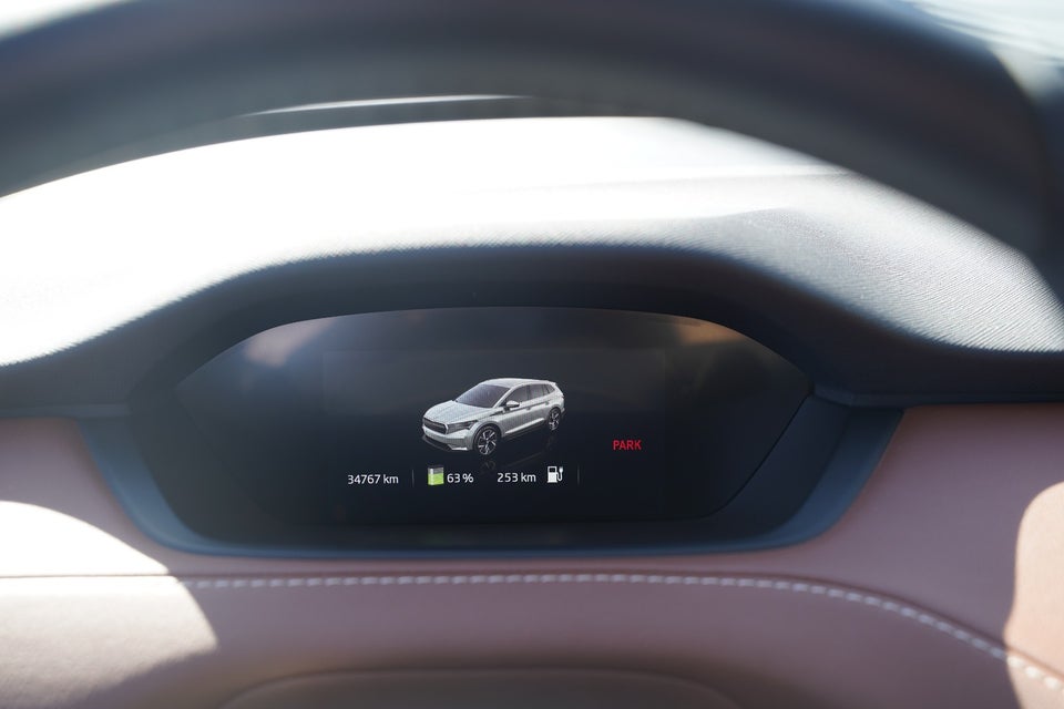 Skoda Enyaq 80 iV Plus ecoSuite 5d