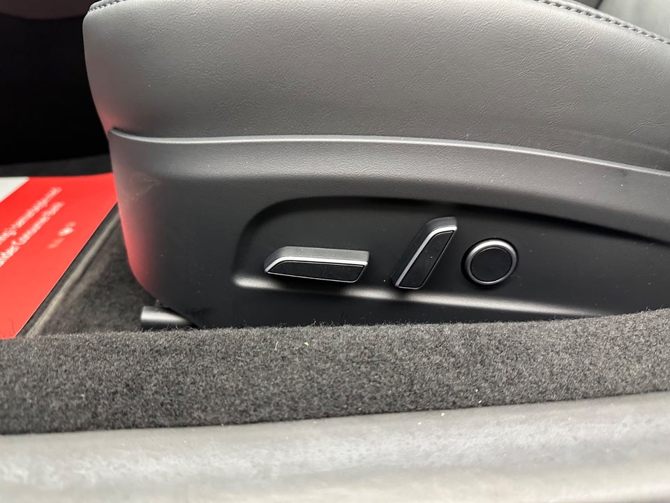 Tesla Model 3 RWD 4d