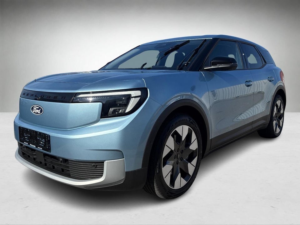Ford Explorer 77 Premium Extended Range 5d