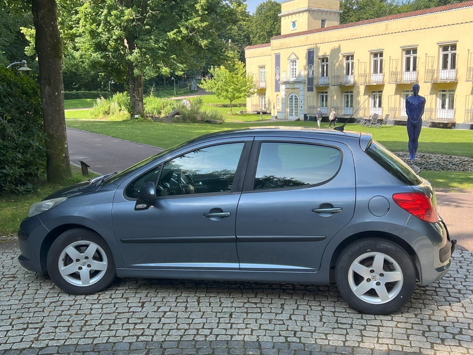 Peugeot 207 1,4 HDi XR+ 5d