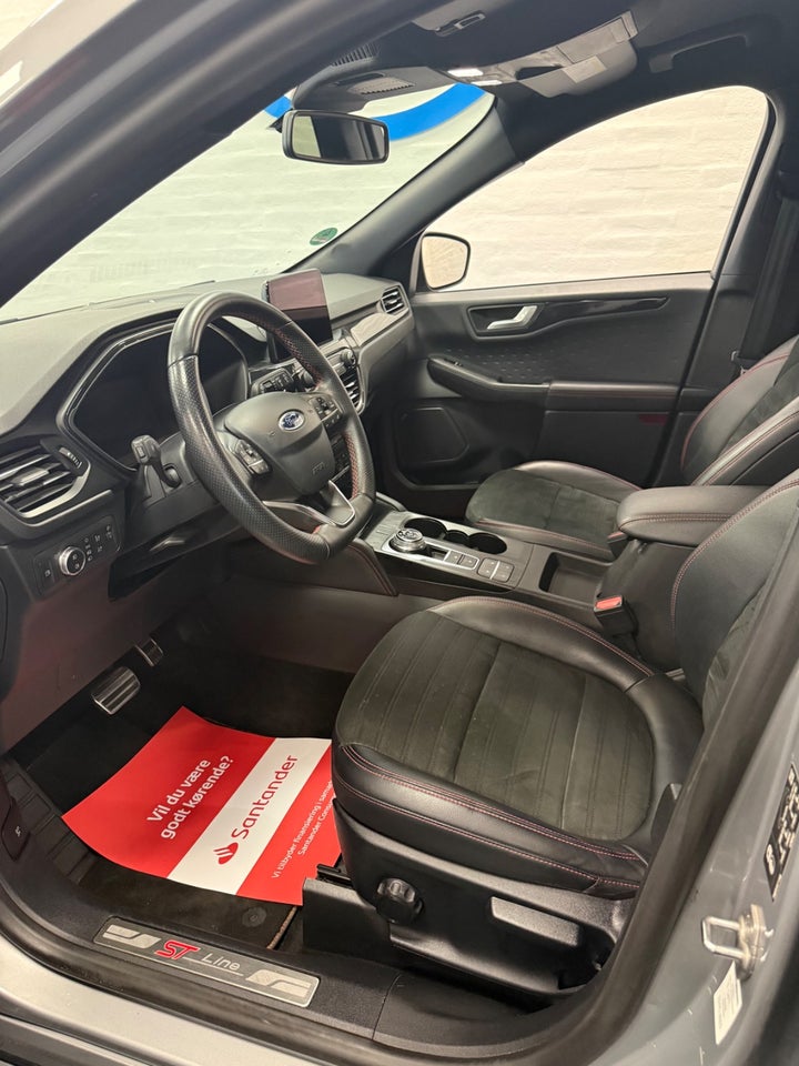 Ford Kuga 2,5 PHEV ST-Line X CVT 5d