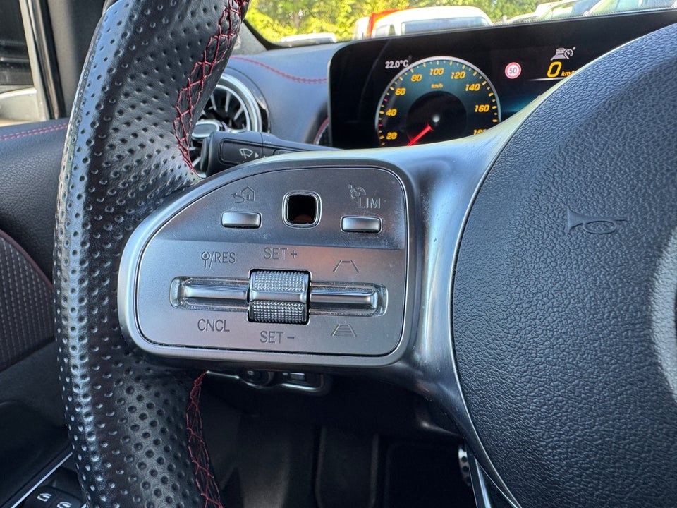 Mercedes EQB250+ AMG Line Van 5d