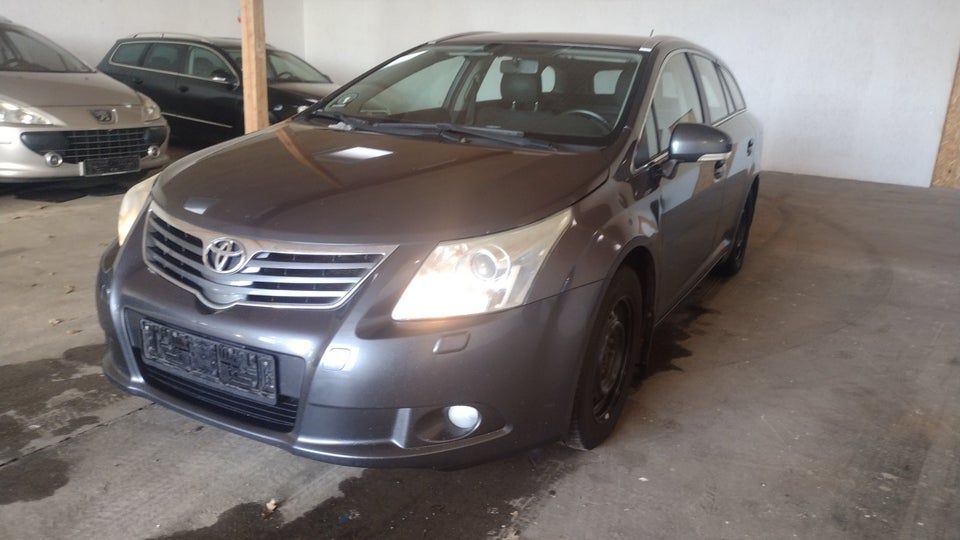 Toyota Avensis 1,8 VVT-i T2 stc. 5d