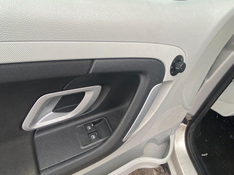 Skoda Fabia 1,4 16V Ambiente 5d