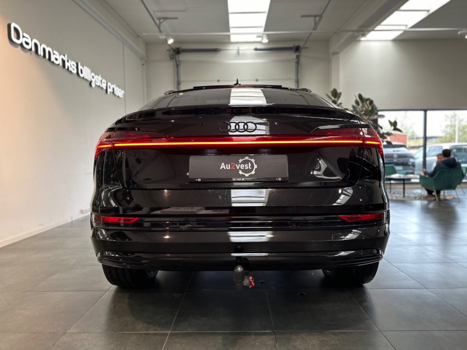 Audi e-tron 55 S-line Sportback quattro 5d