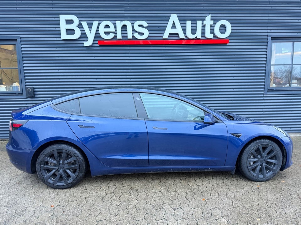 Tesla Model 3 Standard Range+ RWD 4d