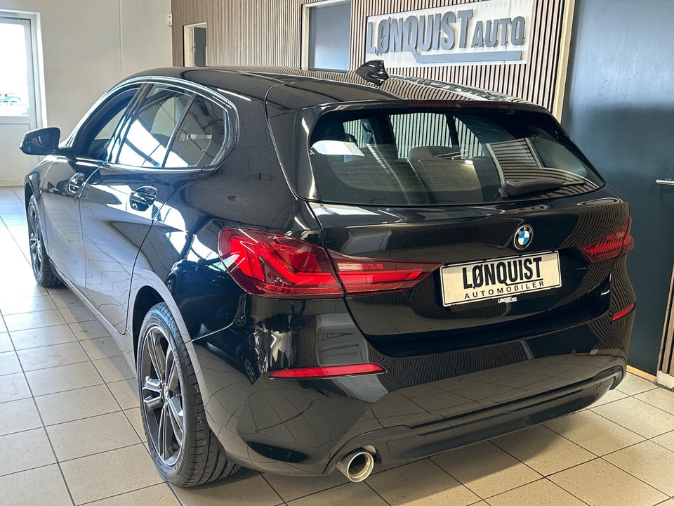 BMW 118i 1,5 Sport Line aut. 5d