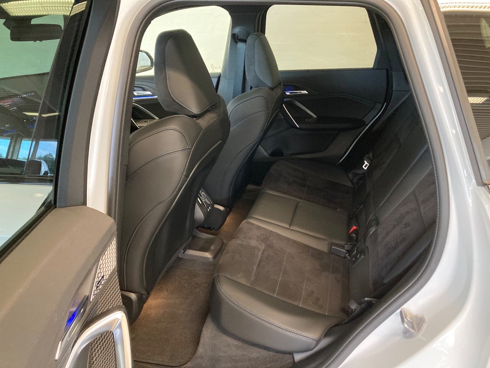 BMW iX1 xDrive30 M-Sport 5d