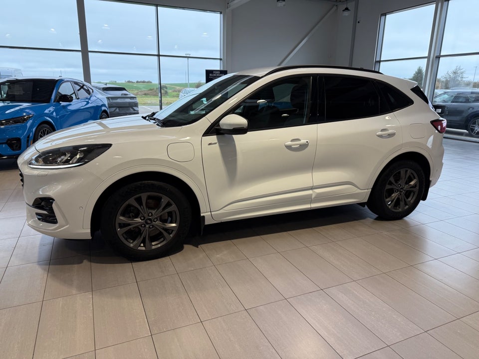 Ford Kuga 2,5 PHEV ST-Line CVT 5d