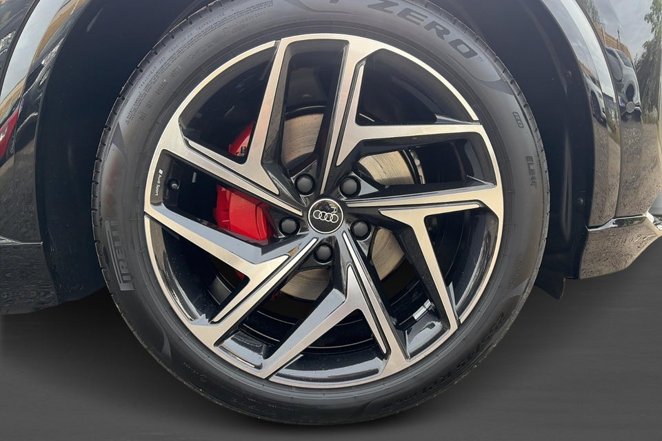 Audi Q6 e-tron S-line plus performance 5d
