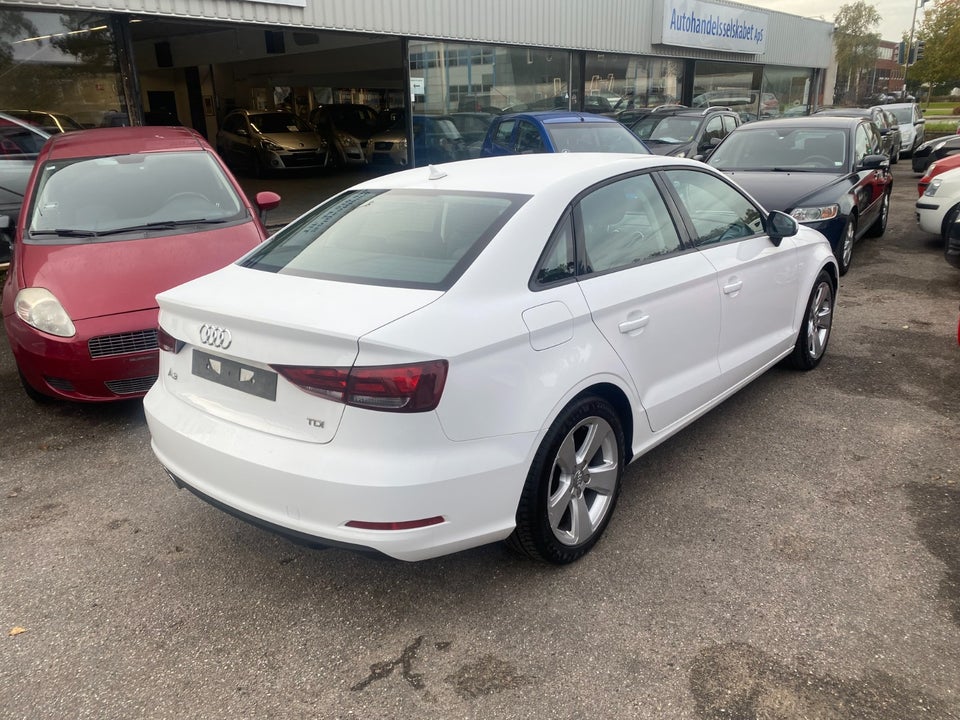 Audi A3 2,0 TDi 150 Ambition 4d