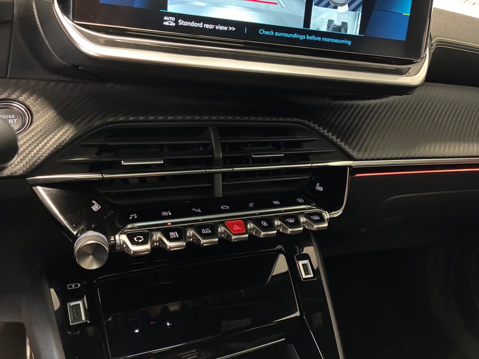 Peugeot e-2008 50 GT Sky 5d