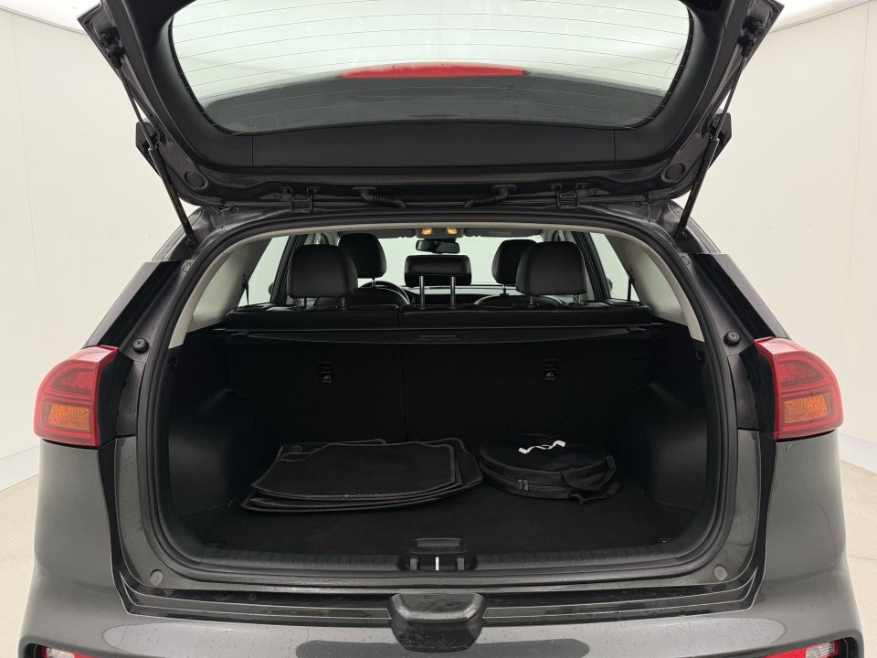 Kia e-Niro 64 Advance 5d