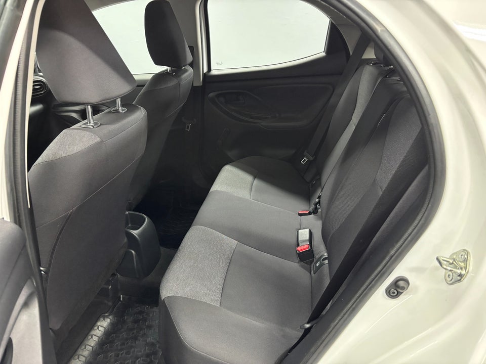 Toyota Yaris 1,0 Essential Comfort 5d