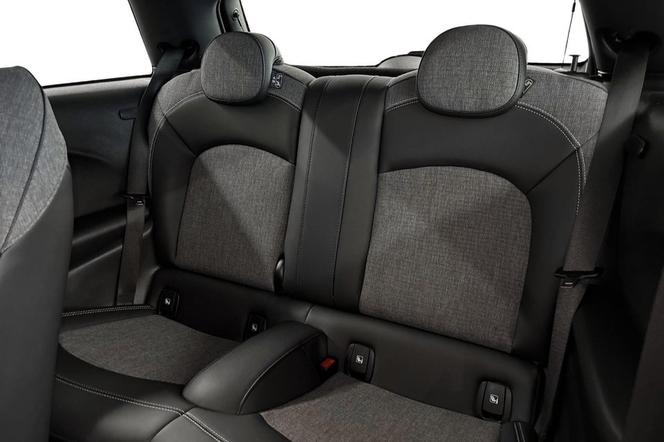 MINI Cooper SE Classic Trim 3d