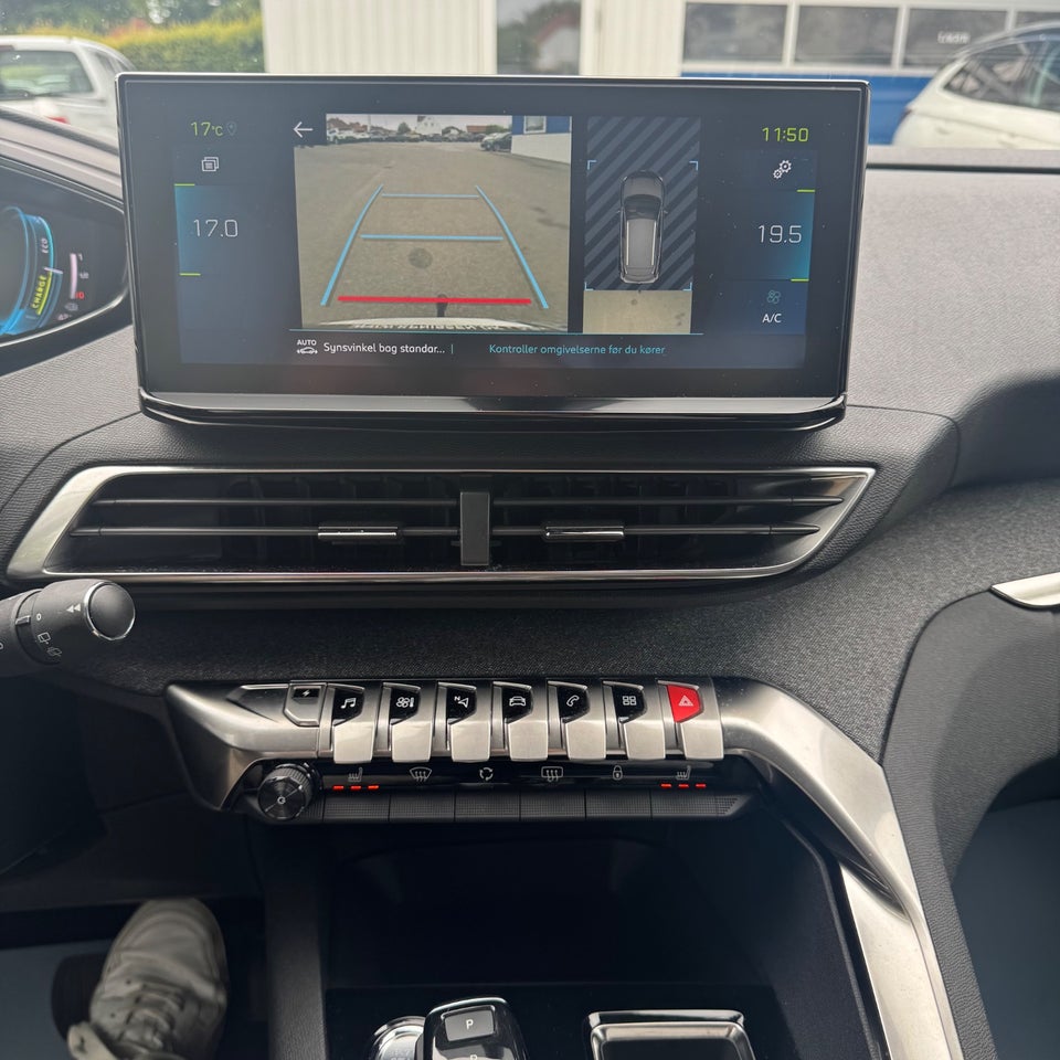 Peugeot 3008 1,6 Hybrid First Selection EAT8 5d